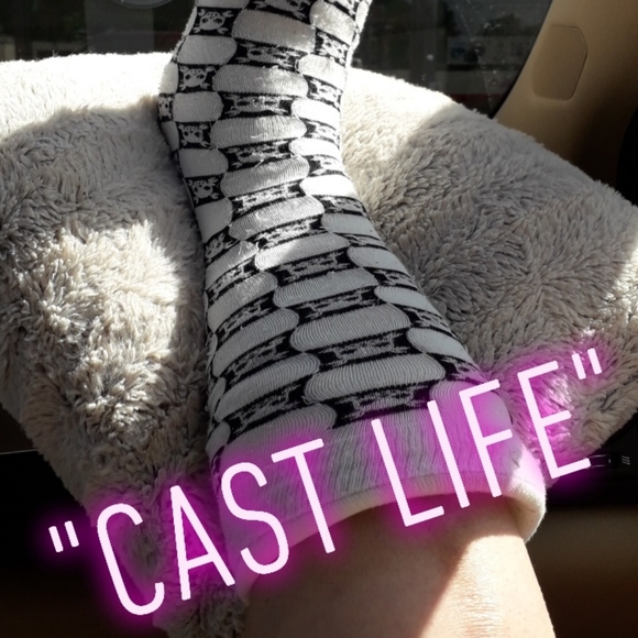 Meet your Posher, Mikki - Picture 3 of 3